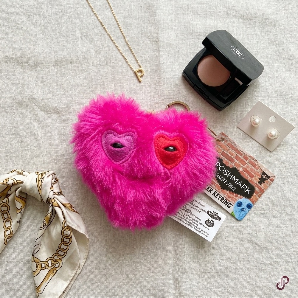 Fugglers Pink ❤️ Furry Heart Keyring Bag Charm - Brand: Fuggler